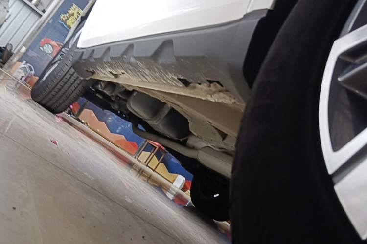 Used Geely Auto Vision X6 2021 PRO 1.4T Automatic Prestige Model Right Side Sill