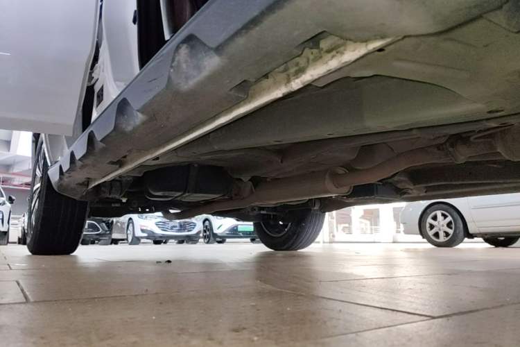 Used Geely Auto Vision X6 2021 PRO 1.4T Automatic Prestige Model Right Side Sill