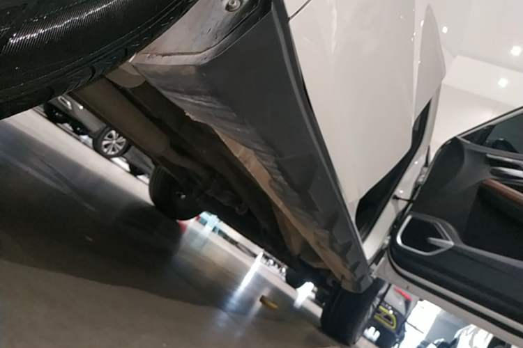 Used Geely Auto Vision X6 2021 PRO 1.4T Automatic Prestige Model Right Side Sill