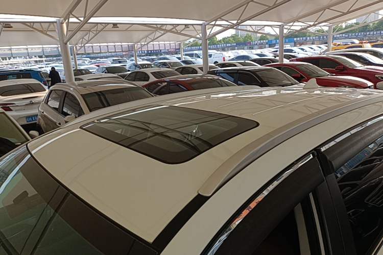 Used Geely Auto Vision X6 2021 PRO 1.4T Automatic Prestige Model Roof