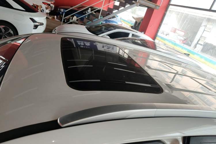 Used Geely Auto Vision X6 2021 PRO 1.4T Automatic Prestige Model Roof