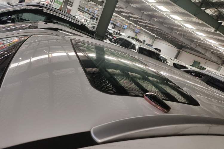 Used Geely Auto Vision X6 2021 PRO 1.4T Manual Luxury Model Roof