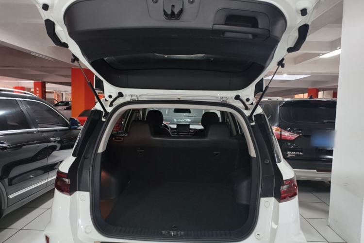 Used Geely Auto Vision X6 2021 PRO 1.4T Manual Luxury Model Trunk