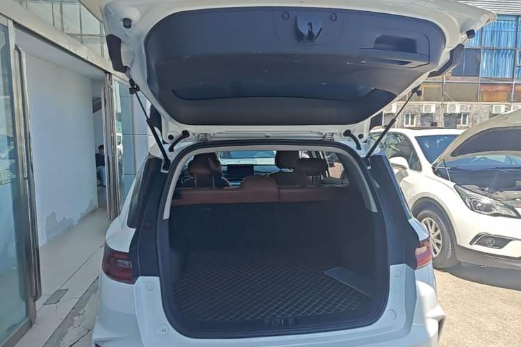 Used Geely Auto Vision X6 2021 PRO 1.4T Automatic Prestige Model Trunk