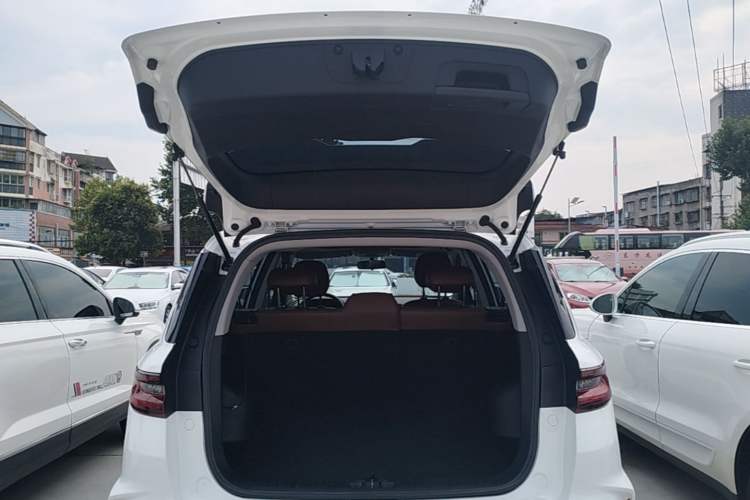 Used Geely Auto Vision X6 2021 PRO 1.4T Automatic Prestige Model Trunk