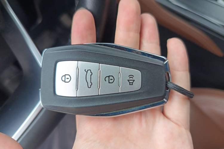Used Geely Auto Vision X6 2021 PRO 1.4T Automatic Prestige Model Vehicle Key