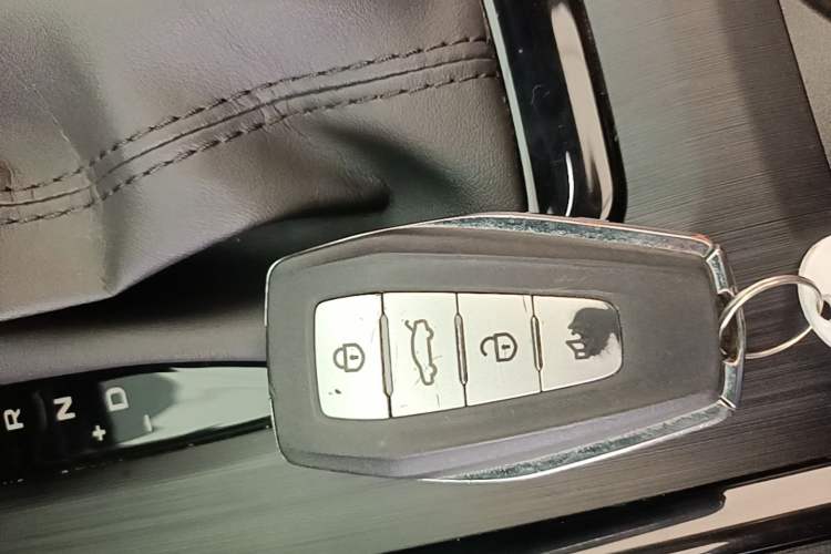 Used Geely Auto Vision X6 2021 PRO 1.4T Automatic Prestige Model Vehicle Key