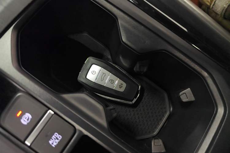 Used Geely Auto Vision X6 2021 PRO 1.4T Automatic Prestige Model Vehicle Key