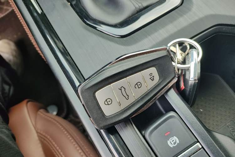 Used Geely Auto Vision X6 2021 PRO 1.4T Automatic Prestige Model Vehicle Key