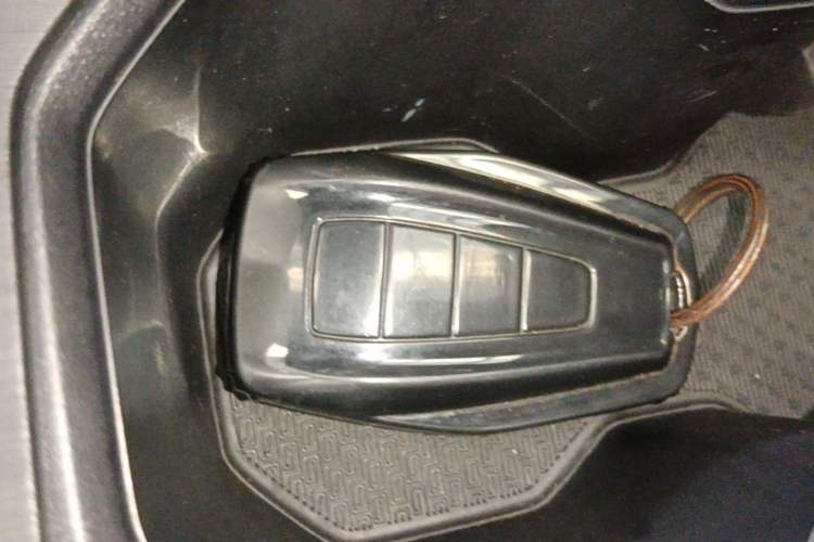 Used Geely Auto Vision X6 2021 PRO 1.4T Automatic Prestige Model Vehicle Key