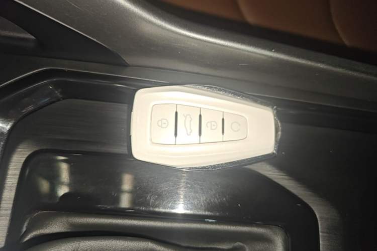 Used Geely Auto Vision X6 2021 PRO 1.4T Automatic Prestige Model Vehicle Key