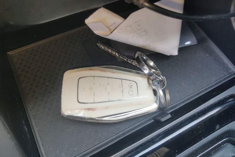 Used Geely Auto Vision X6 2021 PRO 1.4T Manual Luxury Model Vehicle Key