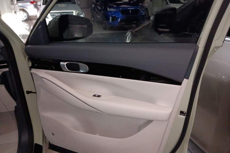 Used Geely Galaxy E5 2024 530 km Exploration+ Version Interior 5