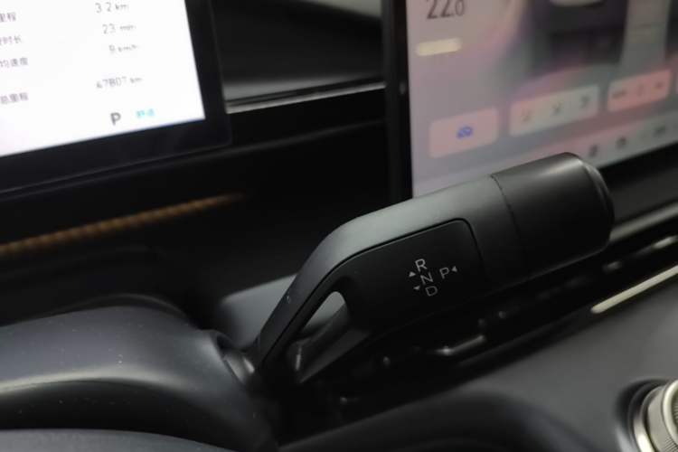 Used Geely Galaxy E5 2024 530 km Exploration+ Version Gear Lever