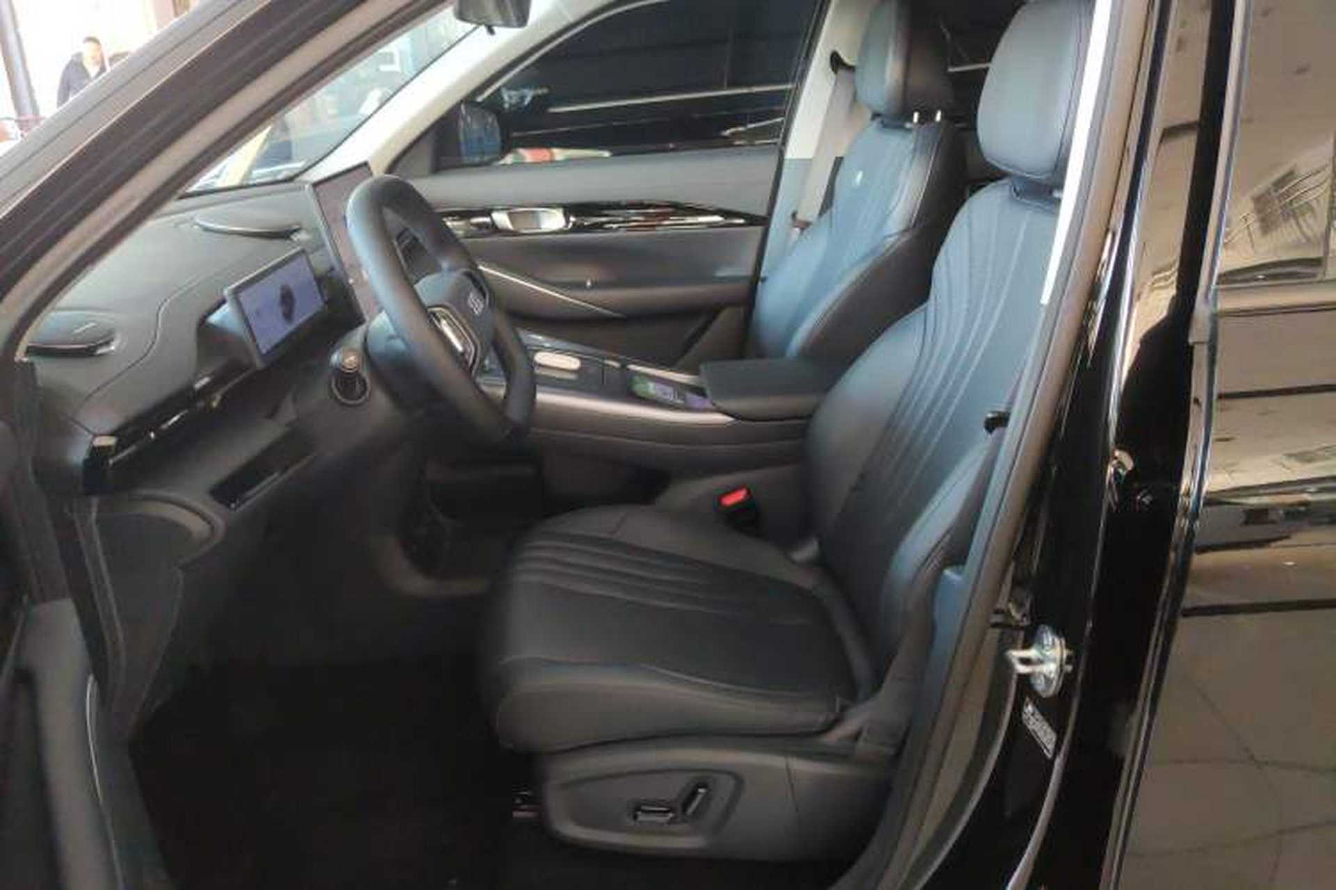 Used Geely Galaxy E5 2024 440km Exploration Version Left Front Seat