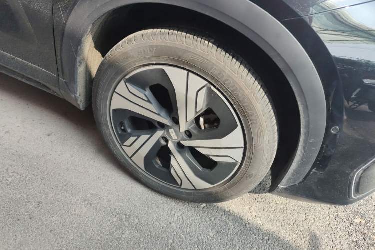 Used Geely Galaxy E5 2024 530km Starship Edition Right Front Wheel Hub