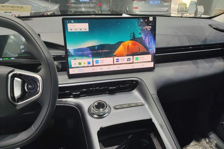 Used Geely Galaxy E5 2024 Model 530km Business Edition Audio And AC Panel