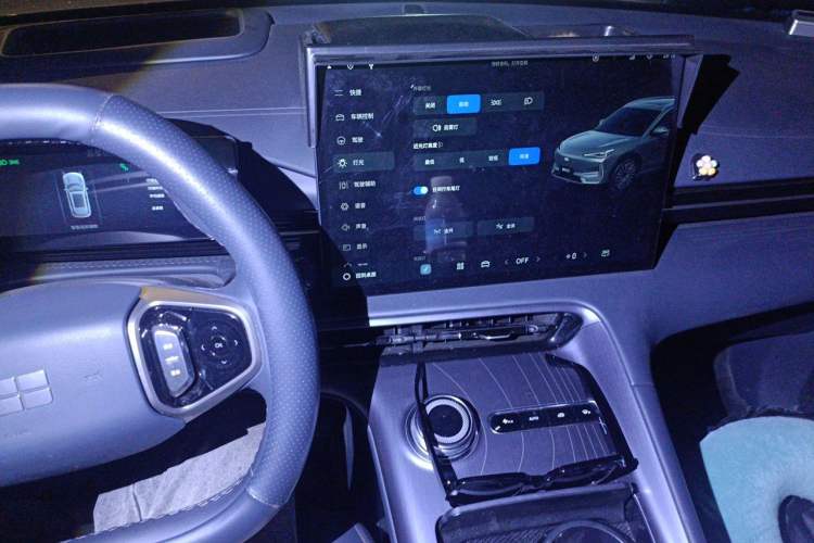 Used Geely Galaxy E5 2024 530 km Exploration+ Version Audio And AC Panel