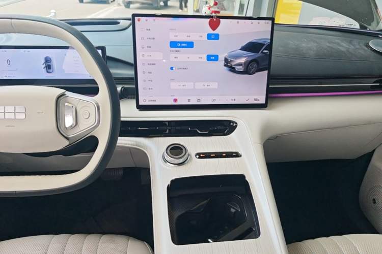 Used Geely Galaxy E5 2024 530 km Exploration+ Version Audio And AC Panel