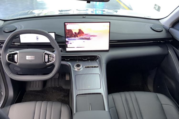 Used Geely Galaxy E5 2024 530km Long-Range Version Center Console