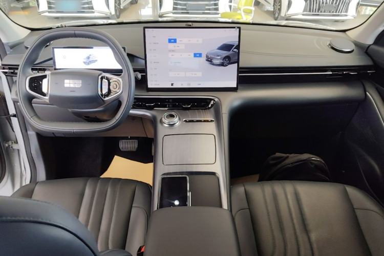 Used Geely Galaxy E5 2024 440km Launch Edition Center Console