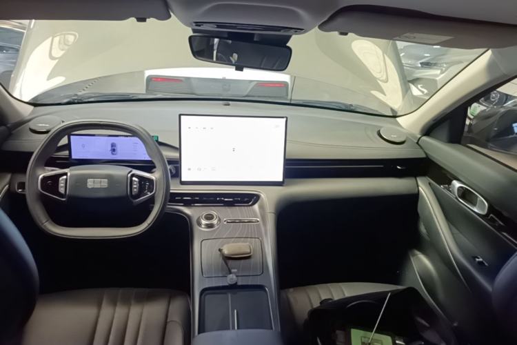 Used Geely Galaxy E5 2024 530km Long-Range Version Center Console