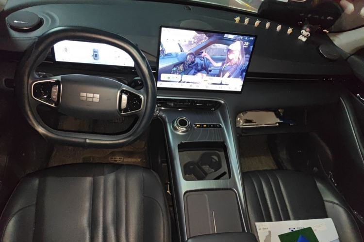 Used Geely Galaxy E5 2024 440km Exploration Version Center Console