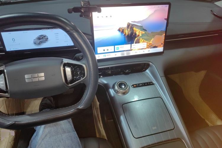 Used Geely Galaxy E5 2024 440km Launch Edition Center Console