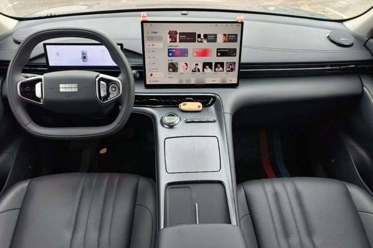 Used Geely Galaxy E5 2024 440km Exploration Version Center Console