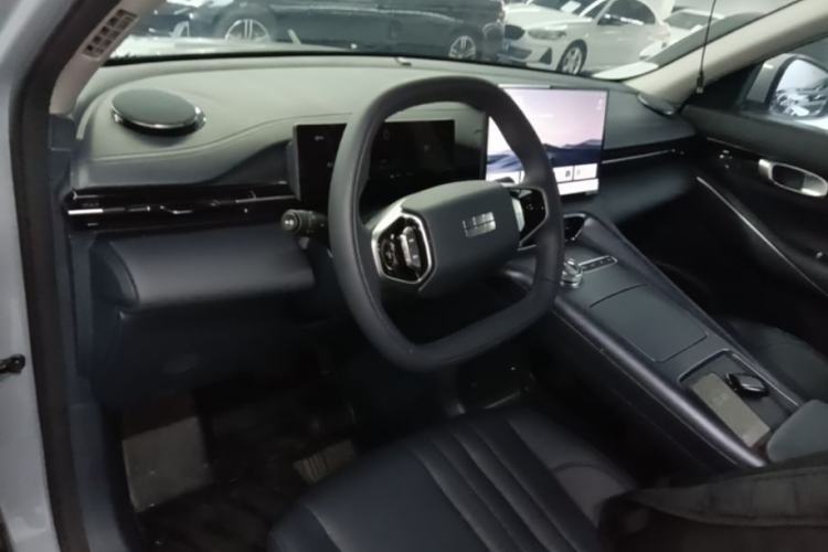 Used Geely Galaxy E5 2024 Model 530km Business Edition Center Console