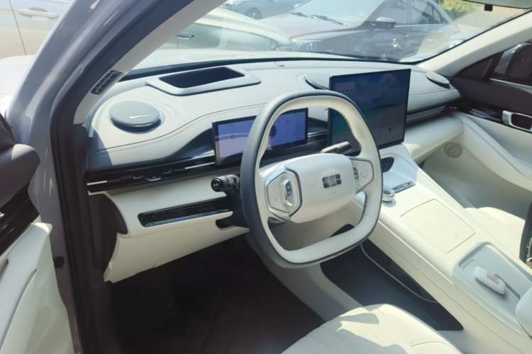 Used Geely Galaxy E5 2024 530km Starship Edition Center Console