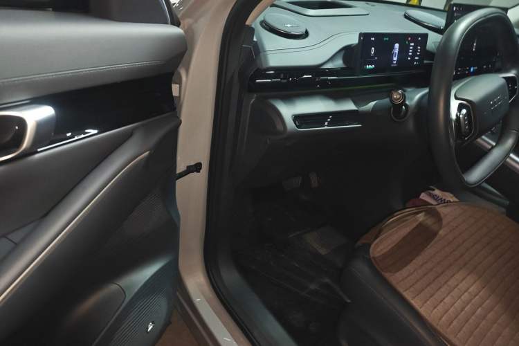 Used Geely Galaxy E5 2024 530 km Exploration+ Version Driver Seat