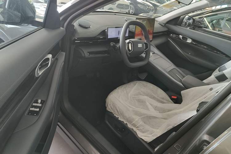 Used Geely Galaxy E5 2024 440km Launch Edition Driver Seat
