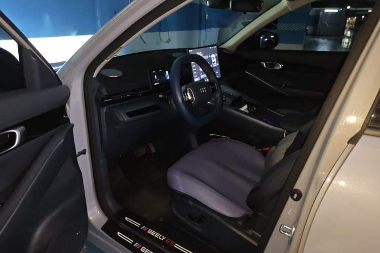 Used Geely Galaxy E5 2024 440km Launch Edition Driver Seat