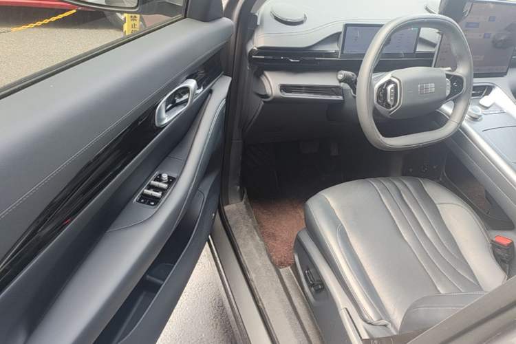 Used Geely Galaxy E5 2024 440km Launch Edition Driver Seat