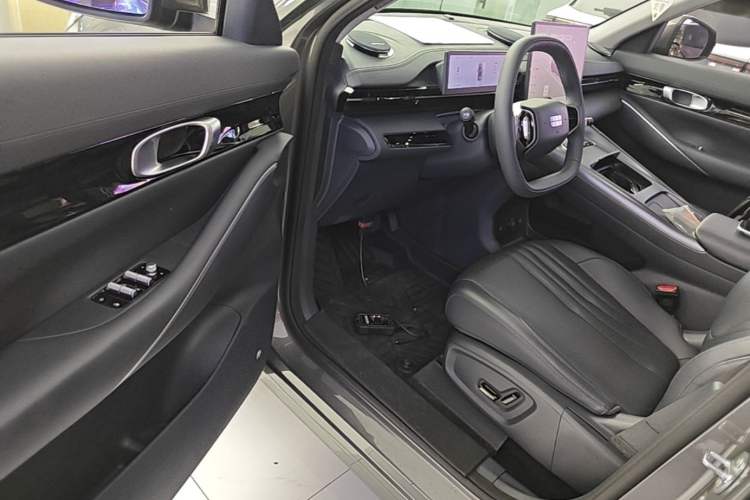 Used Geely Galaxy E5 2024 440km Exploration Version Driver Seat
