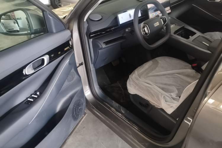 Used Geely Galaxy E5 2024 440km Launch Edition Driver Seat