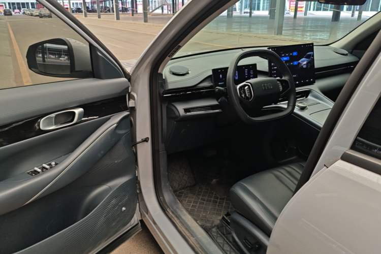 Used Geely Galaxy E5 2024 440km Launch Edition Driver Seat
