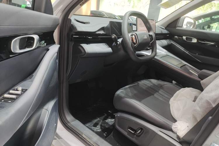 Used Geely Galaxy E5 2024 Model 530km Business Edition Driver Seat
