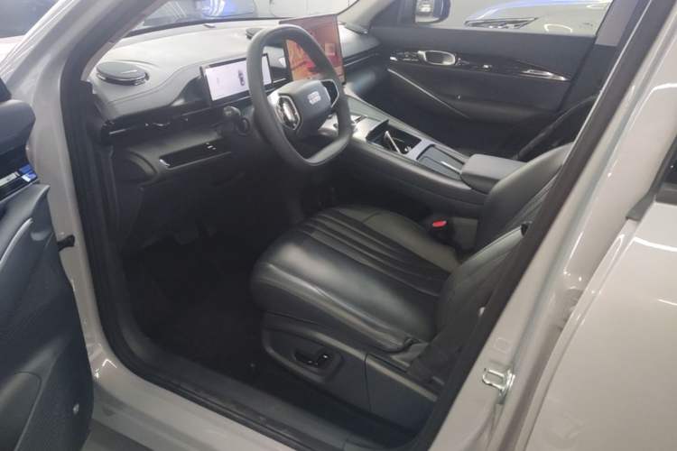 Used Geely Galaxy E5 2024 440km Exploration Version Driver Seat