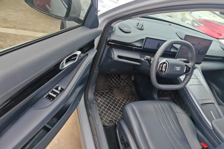 Used Geely Galaxy E5 2024 440km Exploration Version Driver Seat