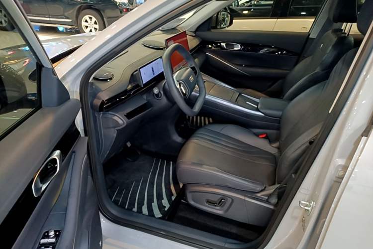 Used Geely Galaxy E5 2024 530 km Exploration+ Version Driver Seat
