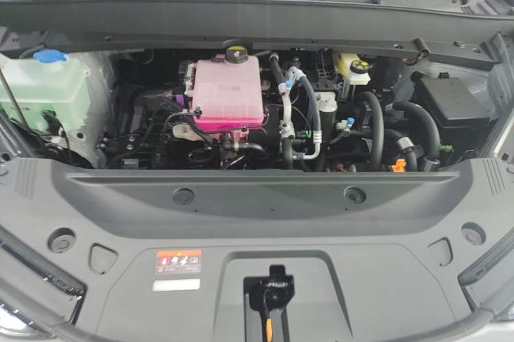 Used Geely Galaxy E5 2024 Model 530km Business Edition Engine Bay