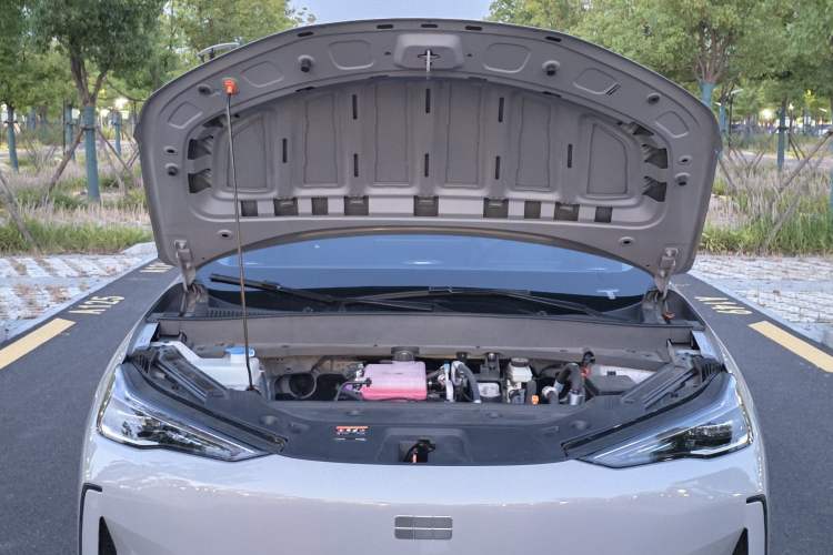 Used Geely Galaxy E5 2024 440km Launch Edition Engine Bay