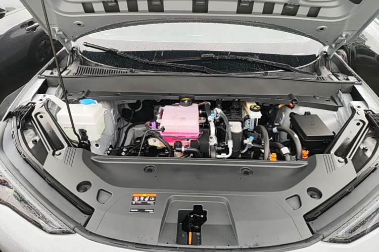 Used Geely Galaxy E5 2024 Model 530km Business Edition Engine Bay