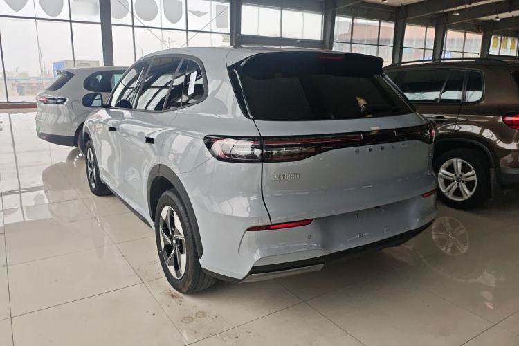 Used Geely Galaxy E5 2024 440km Launch Edition Exterior 2