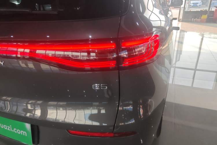 Used Geely Galaxy E5 2024 530km Starship Edition Exterior 3