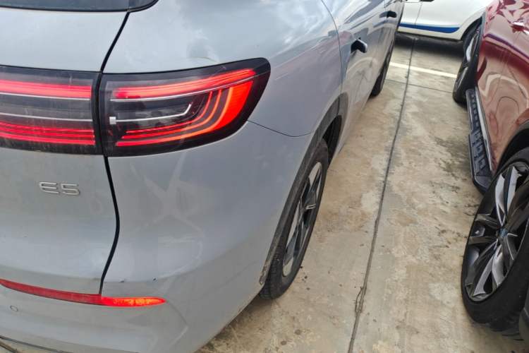 Used Geely Galaxy E5 2024 440km Exploration Version Exterior 3