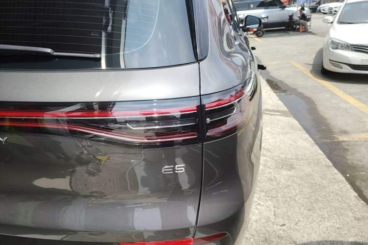 Used Geely Galaxy E5 2024 530km Starship Edition Exterior 3