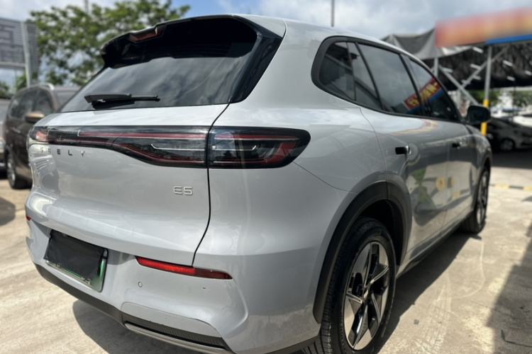 Used Geely Galaxy E5 2024 440km Exploration Version Exterior 3